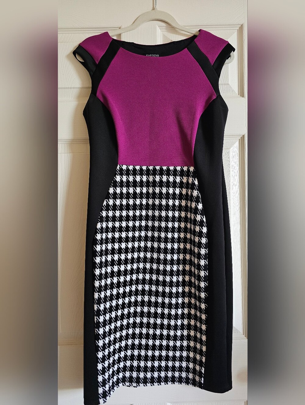 Enfocus Cap-Sleeve Midi Dress with Magenta Bodice and Houndstooth Skirt Size 8